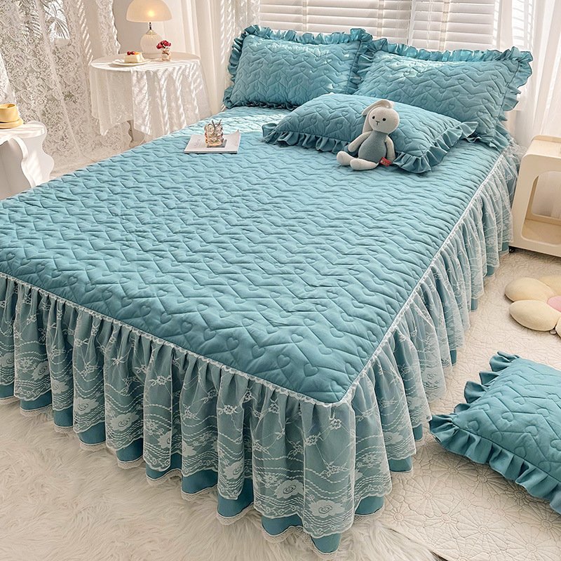 Quilted Bed Skirt Set – Elegant Lace Bedspread with Pillowcases * 2 - Image 3