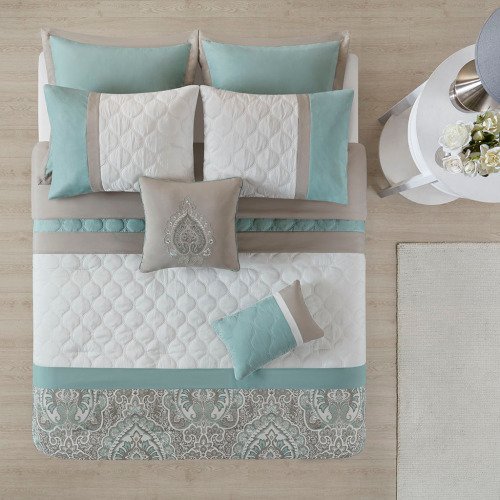 Elegant 8-Piece Queen Comforter Set – Quilted Damask BeddingQueen 8 Piece Comforter Set - Image 3