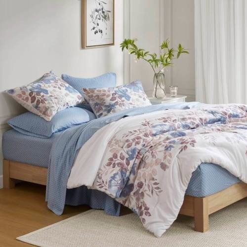 Classic Blue Floral Queen Comforter & Sheet Set