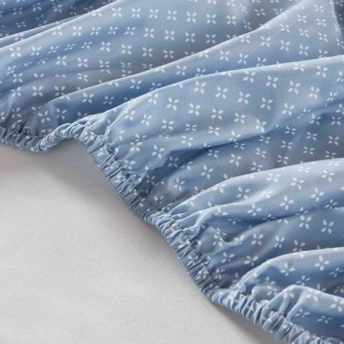 Classic Blue Floral Queen Comforter & Sheet Set - Image 3